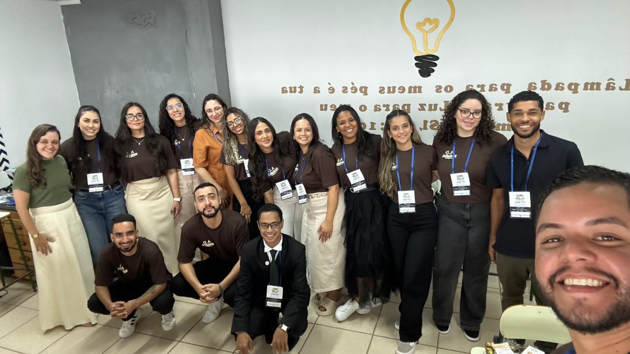 Equipe de jovens da CONFRADPAR